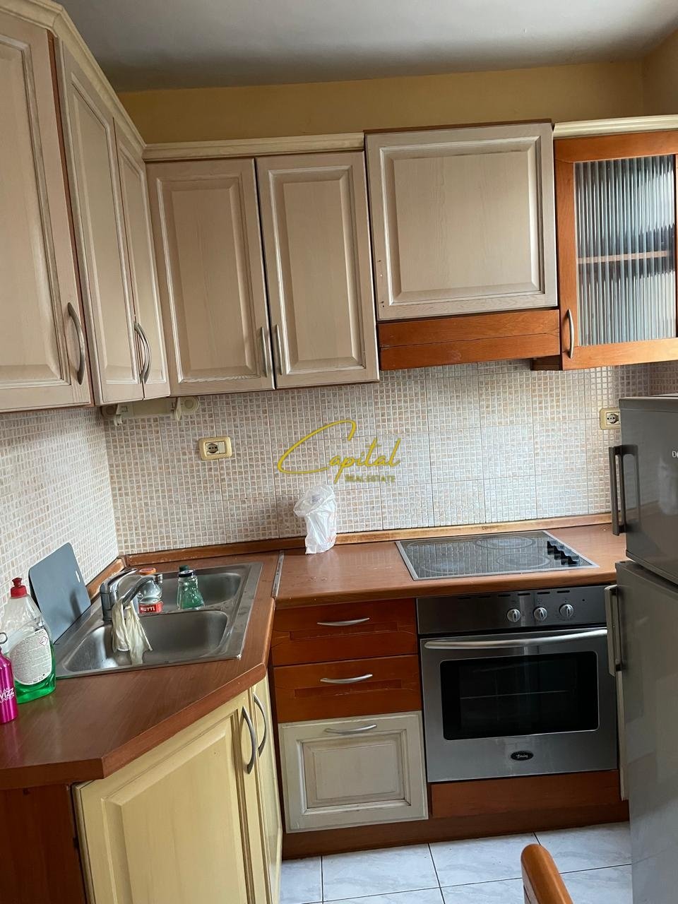 APARTAMENT ME QIRA 2+1 ISH TREGU ELEKTRIK 60.000 LEKE