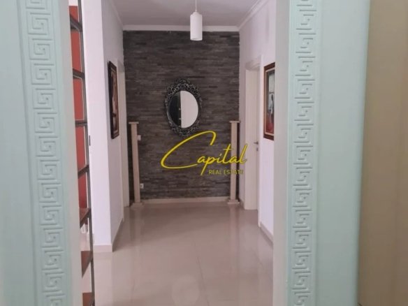 APARTAMENT ME QIRA 2+1+2 KOPSHTI BOTANIK 80.000 LEKE