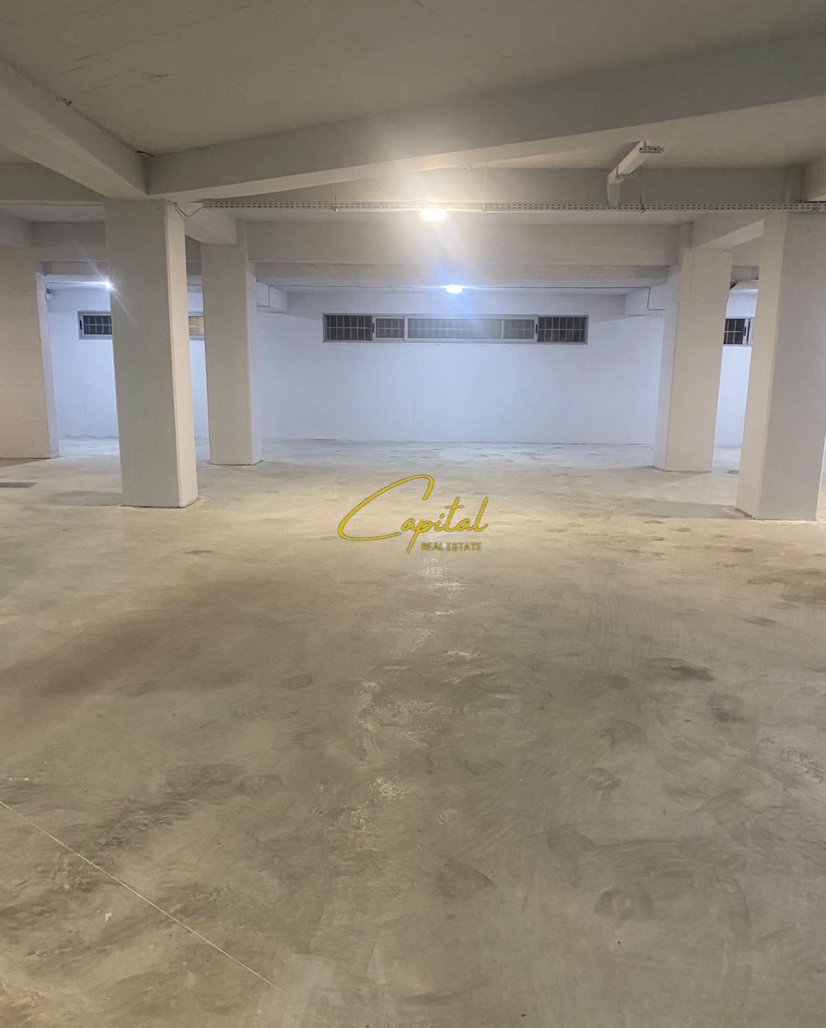 MAGAZINE ME QIRA 300 M2 ASTIR 3000 EURO