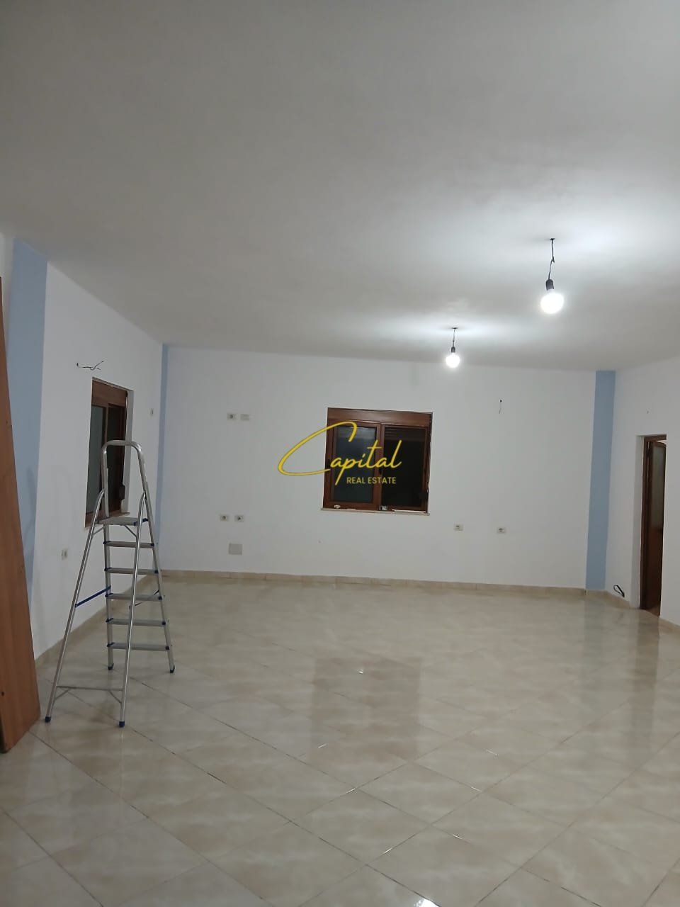 MAGAZINE ME QIRA 90 M2 VARRI I BAMIT 350 EURO