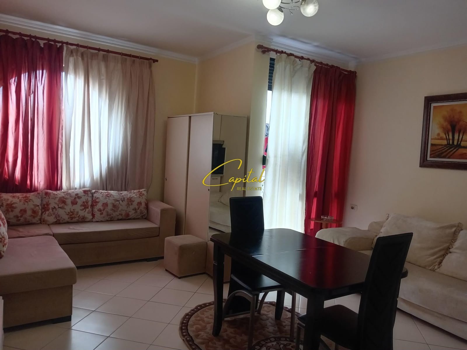 APARTAMENT ME QIRA 3+1 RRUGA E KAVAJES 800 EURO