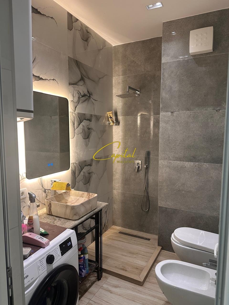 SHITET APARTAMENT 3+1+2 KOMPLEKSI MAGNET 40.000.000 LEKE