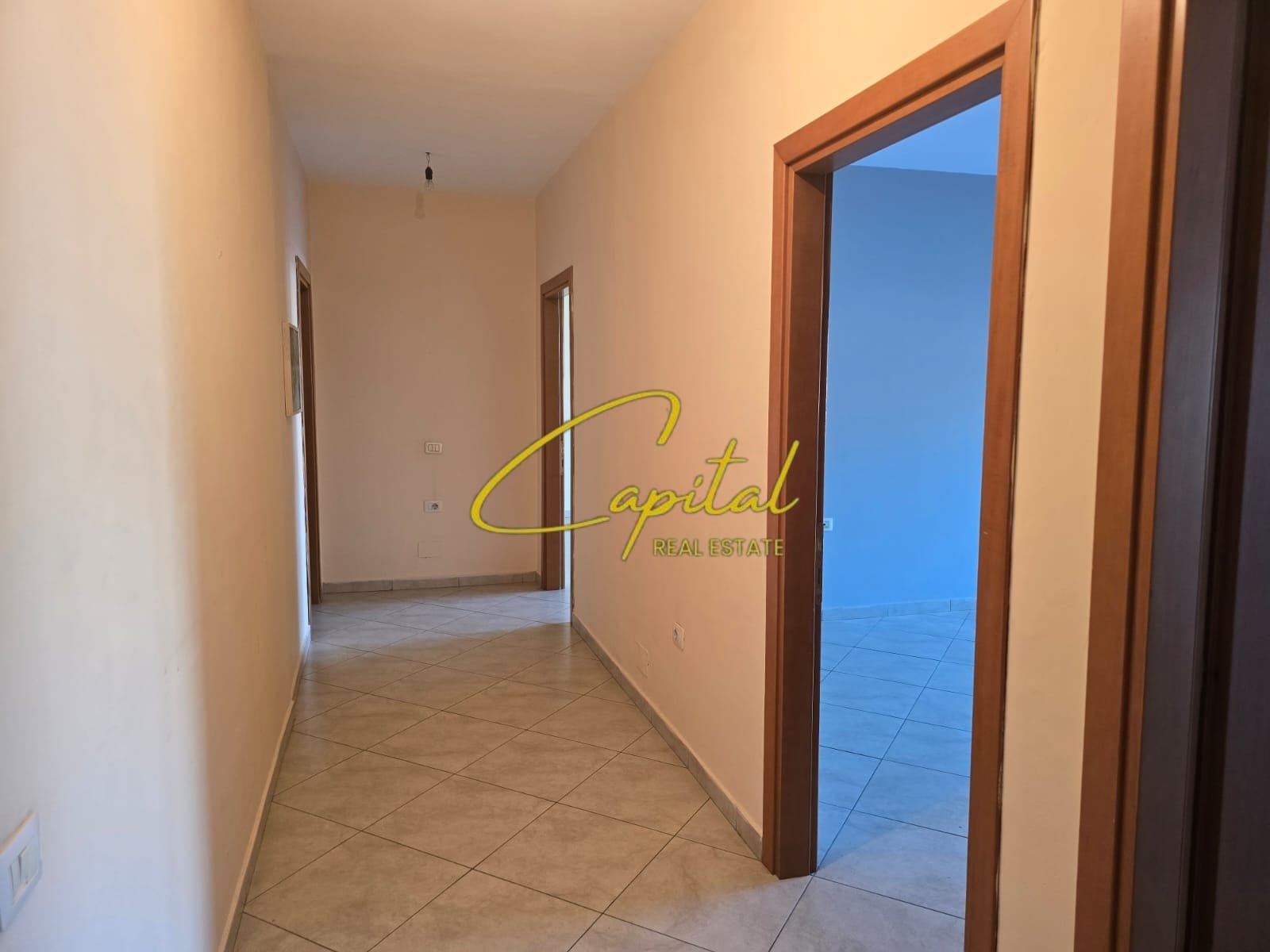 APARTAMENT ME QIRA 2+1+2 ISH STACIONI TRENIT 70.000 LEKE