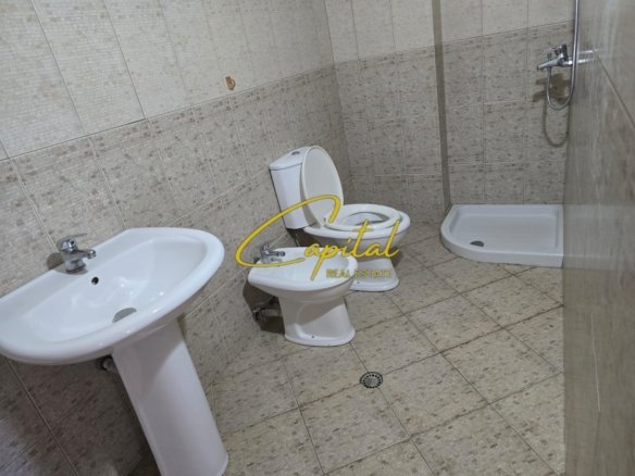 APARTAMENT ME QIRA 2+1+2 ISH STACIONI TRENIT 70.000 LEKE