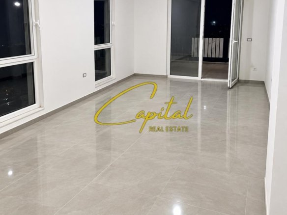 ZYRE ME QIRA 95 M2 KOMPLEKSI AURA 700 EURO