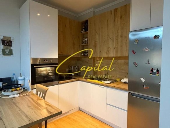 APARTAMENT ME QIRA 2+1+2 21 DHJETORI 90.000 LEKE