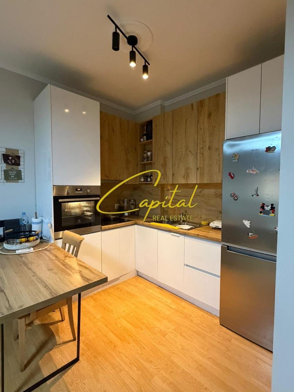 APARTAMENT ME QIRA 2+1+2 21 DHJETORI 90.000 LEKE