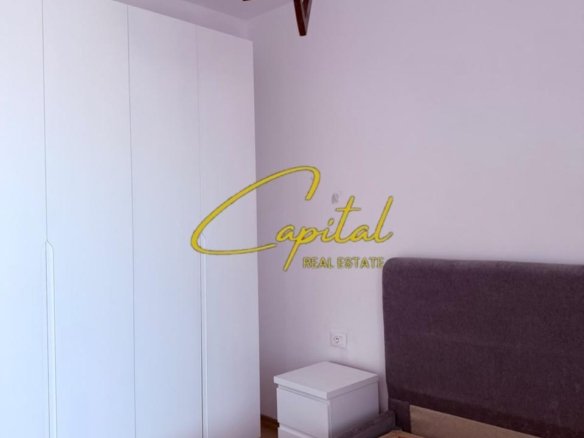 APARTAMENT ME QIRA 1+1 SHKOLLA E BASHKUAR 50.000 LEKE
