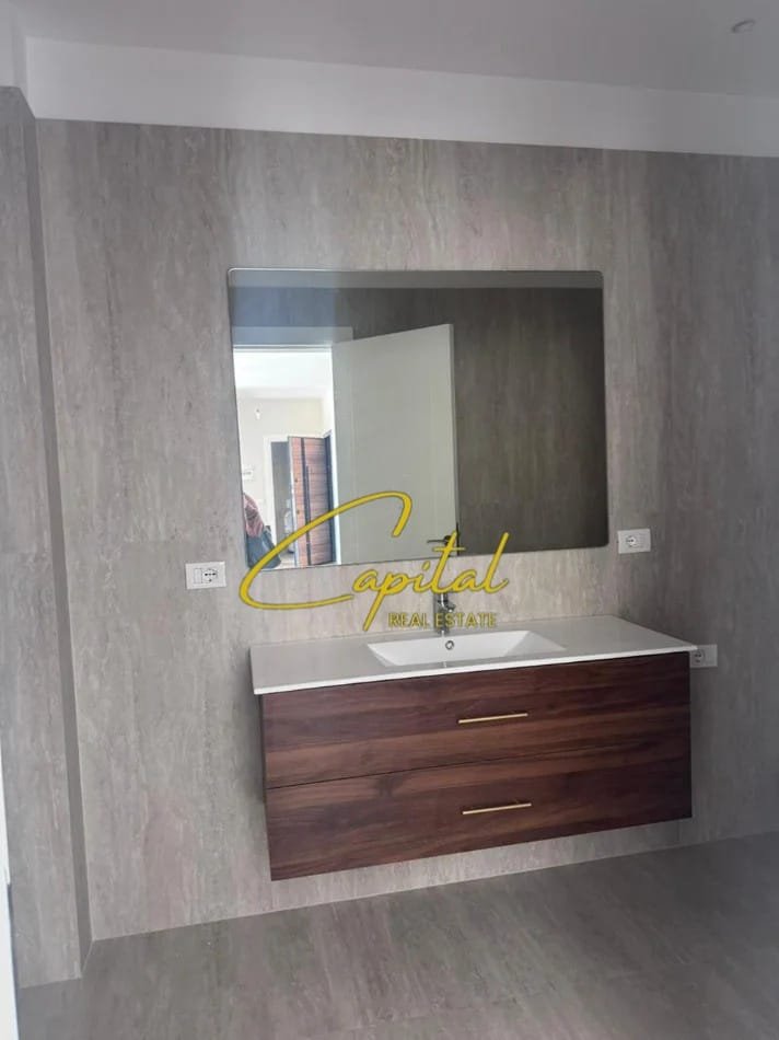 APARTAMENT ME QIRA 2+1+2 BULEVARDI I RI 60.000 LEKE