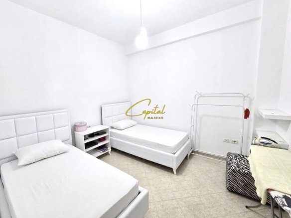 APARTAMENT ME QIRA 2+1 YZBERISHT 50.000 LEKE