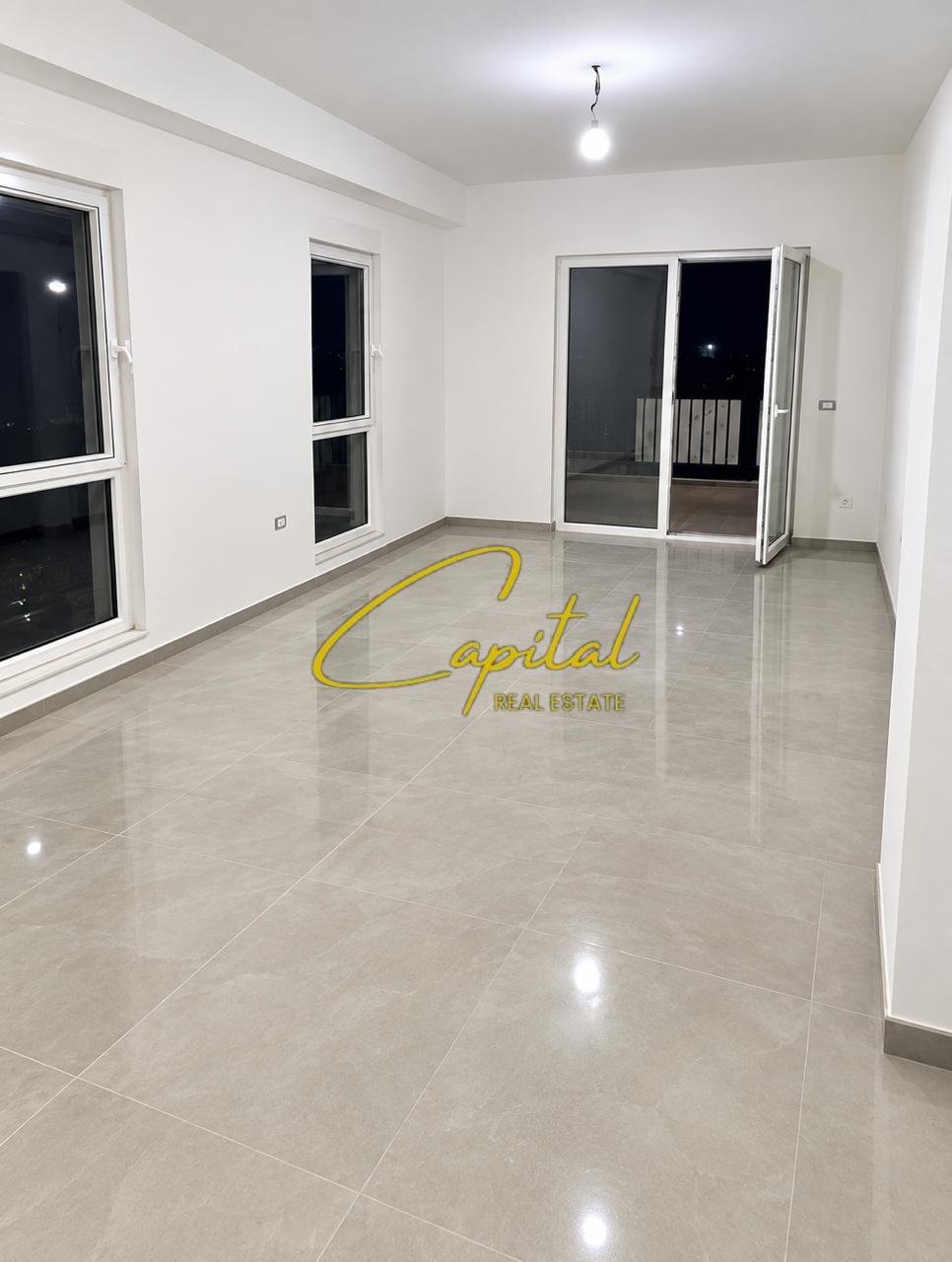 ZYRE ME QIRA 95 M2 KOMPLEKSI AURA 770 EURO
