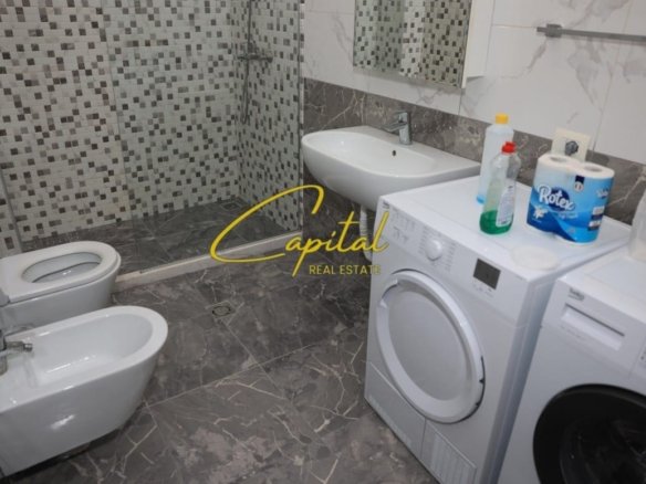 APARTAMENT ME QIRA 2+1 KOPSHTI BOTANIK 80.000 LEKE