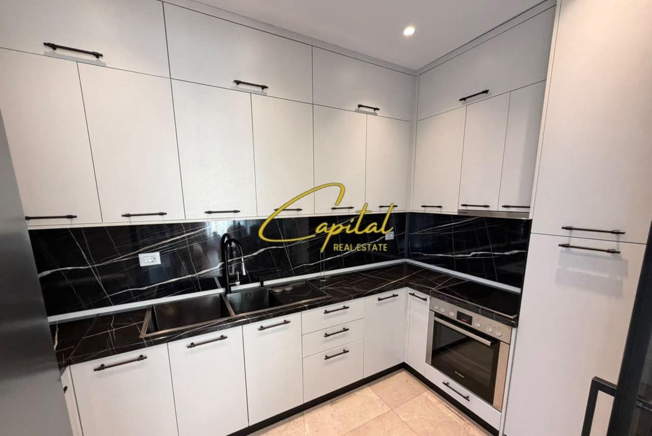APARTAMENT ME QIRA 3+1+2 PORCELANI 1000 EURO