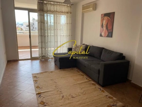 APARTAMENT ME QIRA 1+1 PAZARI I RI 650 EURO
