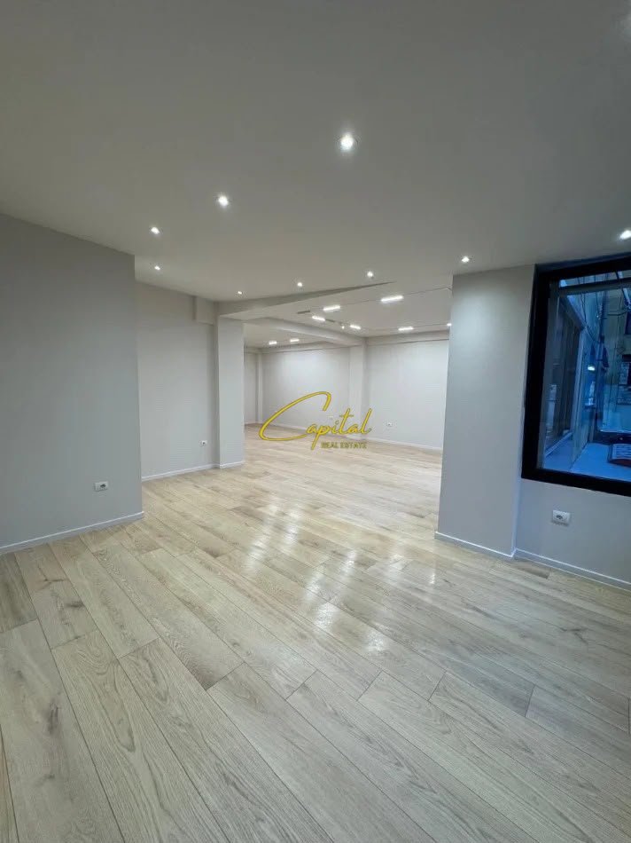 AMBIENT BIZNESI ME QIRA 80 M2 PORCELANI 70.000 LEKE