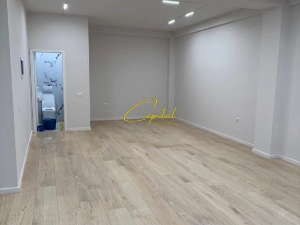 AMBIENT BIZNESI ME QIRA 80 M2 PORCELANI 70.000 LEKE