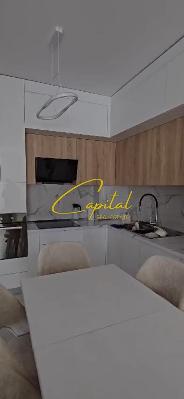 APARTAMENT ME QIRA 2+1 KOMPLEKSI GOLDEN PARK 3 65.000 LEKE