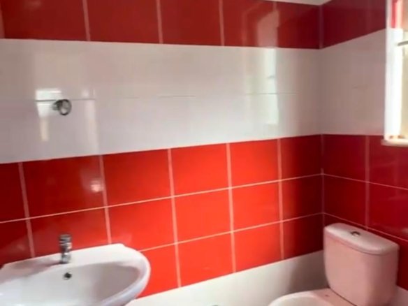 APARTAMENT ME QIRA 2+1+2 ISH STACIONI TRENIT 50.000 LEKE