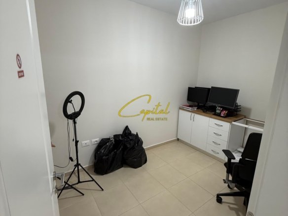 ZYRE ME QIRA 120 M2 ISH PARKU 120.000 LEKE