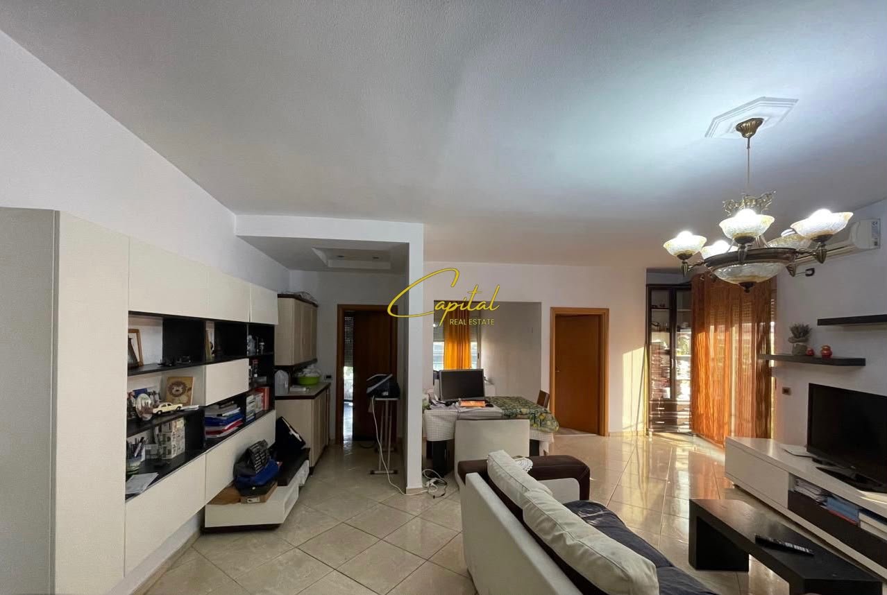 APARTAMENT ME QIRA 2+1 KOMUNA E PARISIT 60.000 LEKE
