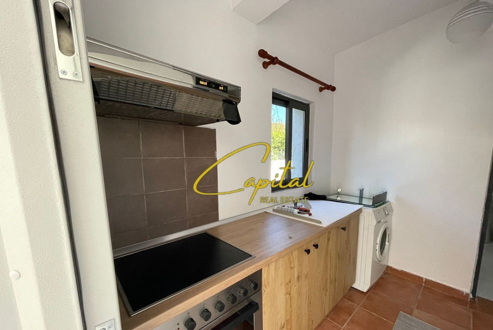 APARTAMENT ME QIRA 1+1 SHKOZE 40.000 LEKE