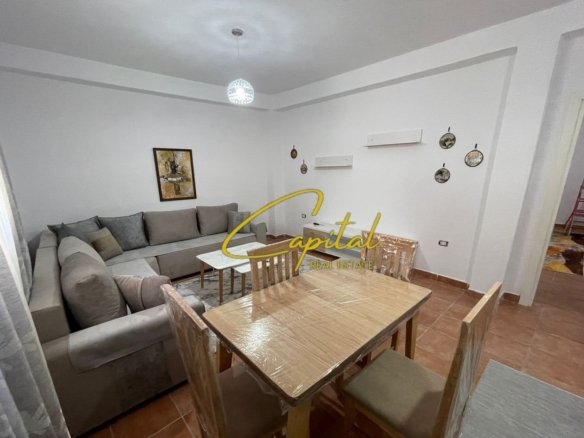 APARTAMENT ME QIRA 1+1 SHKOZE 40.000 LEKE