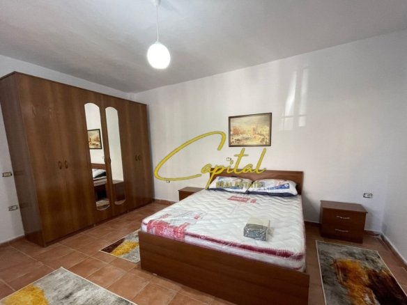 APARTAMENT ME QIRA 1+1 SHKOZE 40.000 LEKE