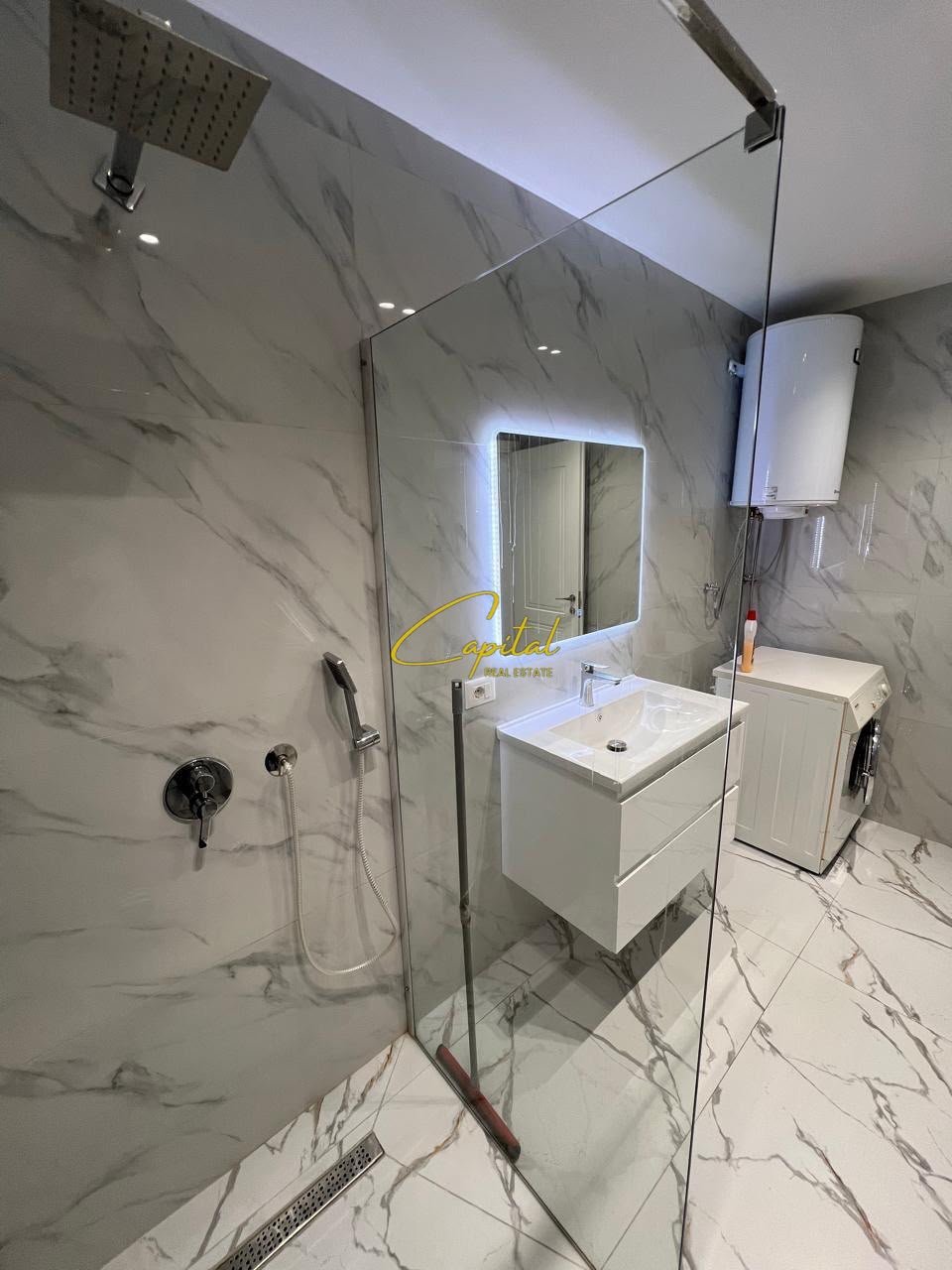 SHITET APARTAMENT 2+1 RRUGA E KAVAJES 222.500 EURO