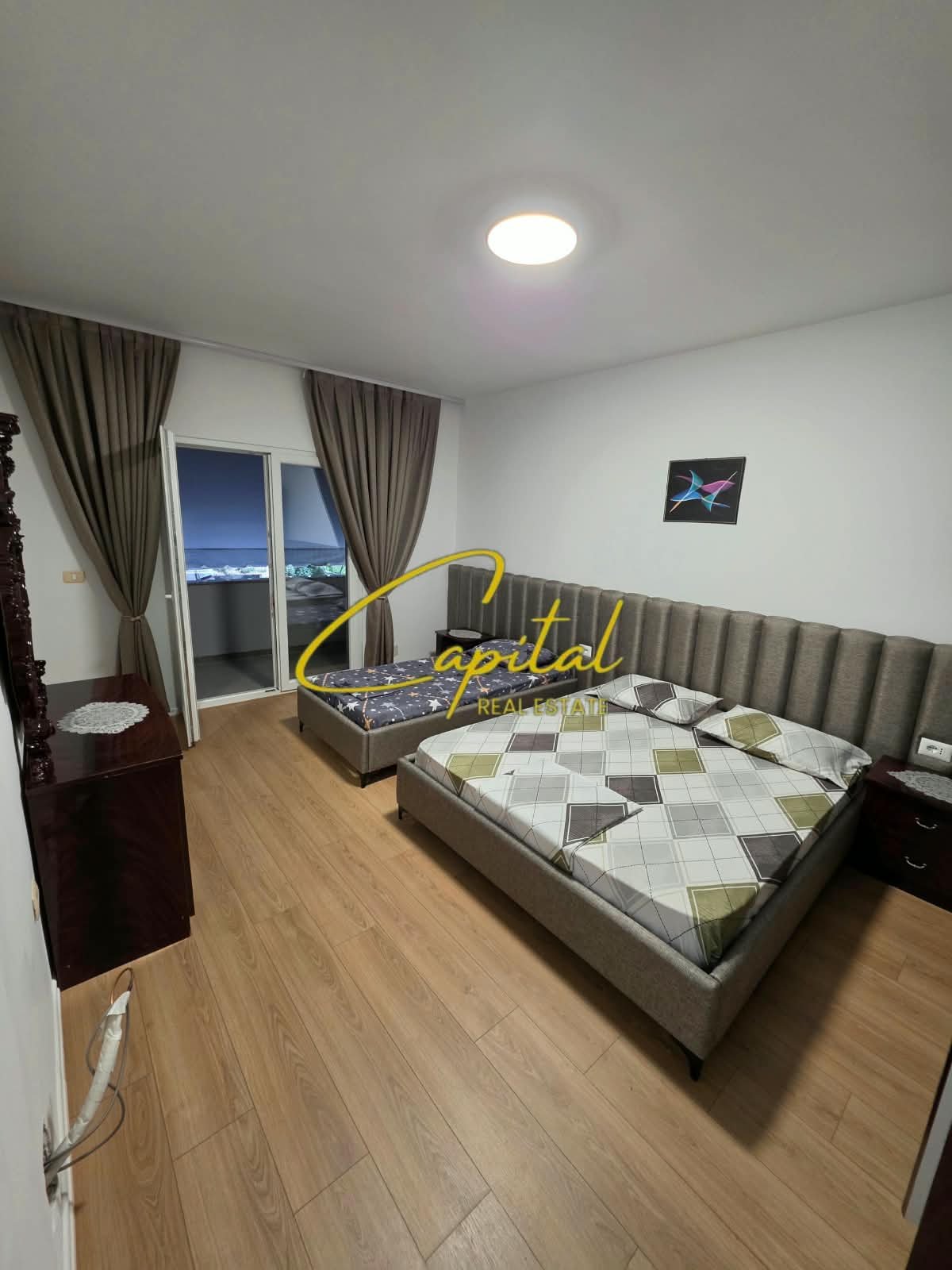 APARTAMENT ME QIRA 2+1 RRUGA KONGRESI I MANASTIRIT 70.000 LEKE