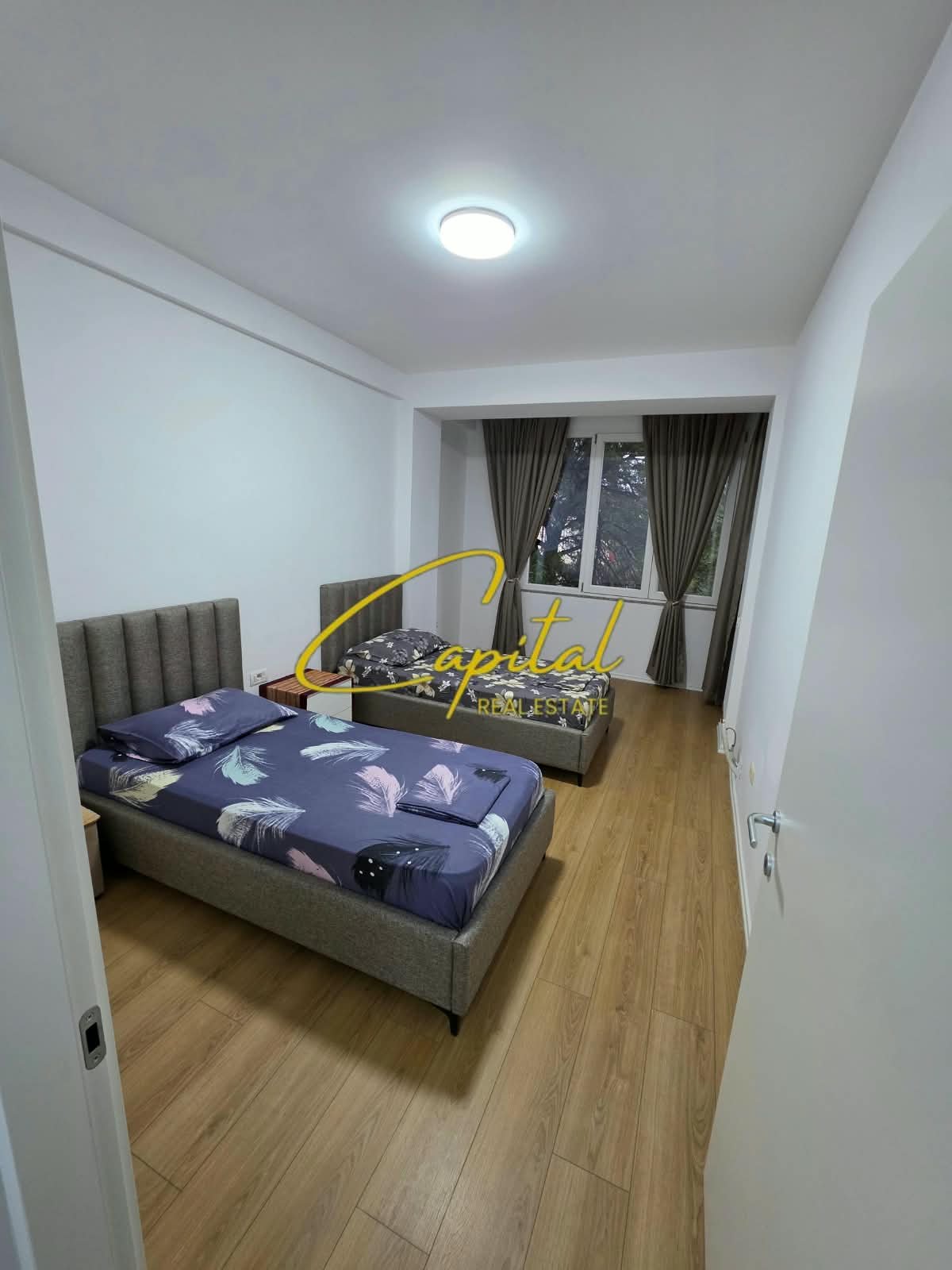 APARTAMENT ME QIRA 2+1 RRUGA KONGRESI I MANASTIRIT 70.000 LEKE