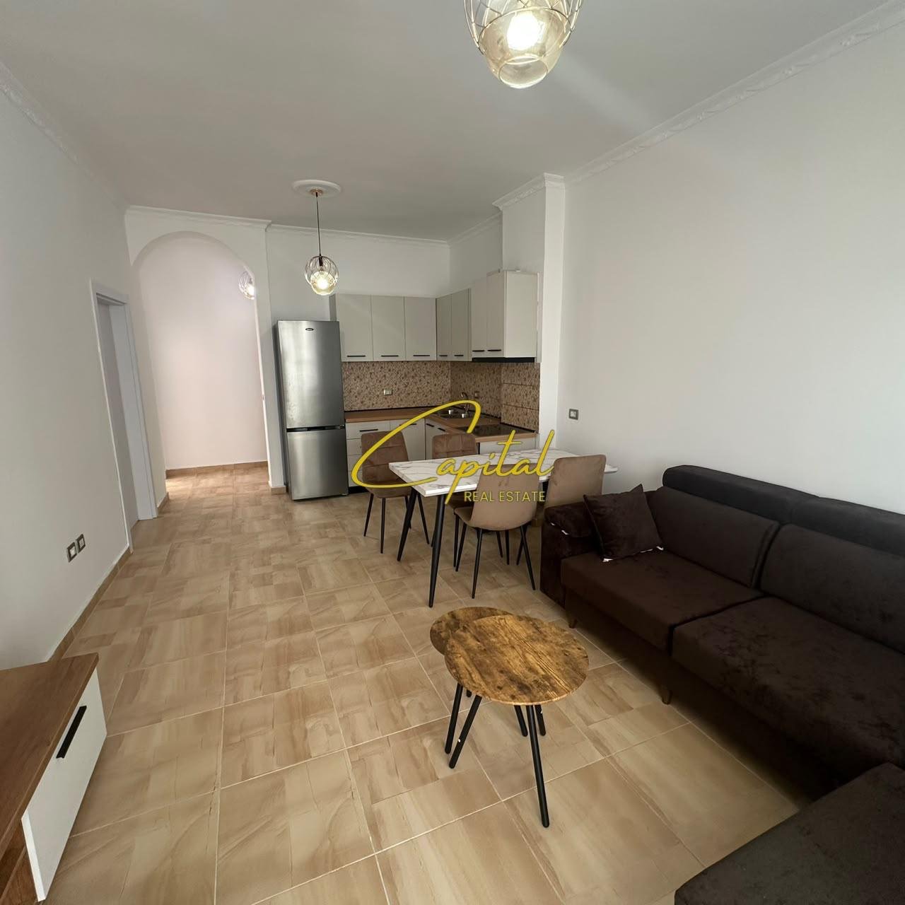 APARTAMENT ME QIRA 3+1+2 MATERNITETI I RI 70.000 LEKE