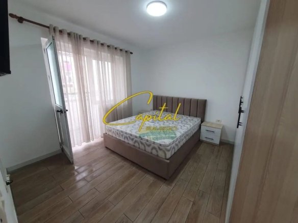 APARTAMENT ME QIRA 1+1 ZOGU I ZI 48.000 LEKE