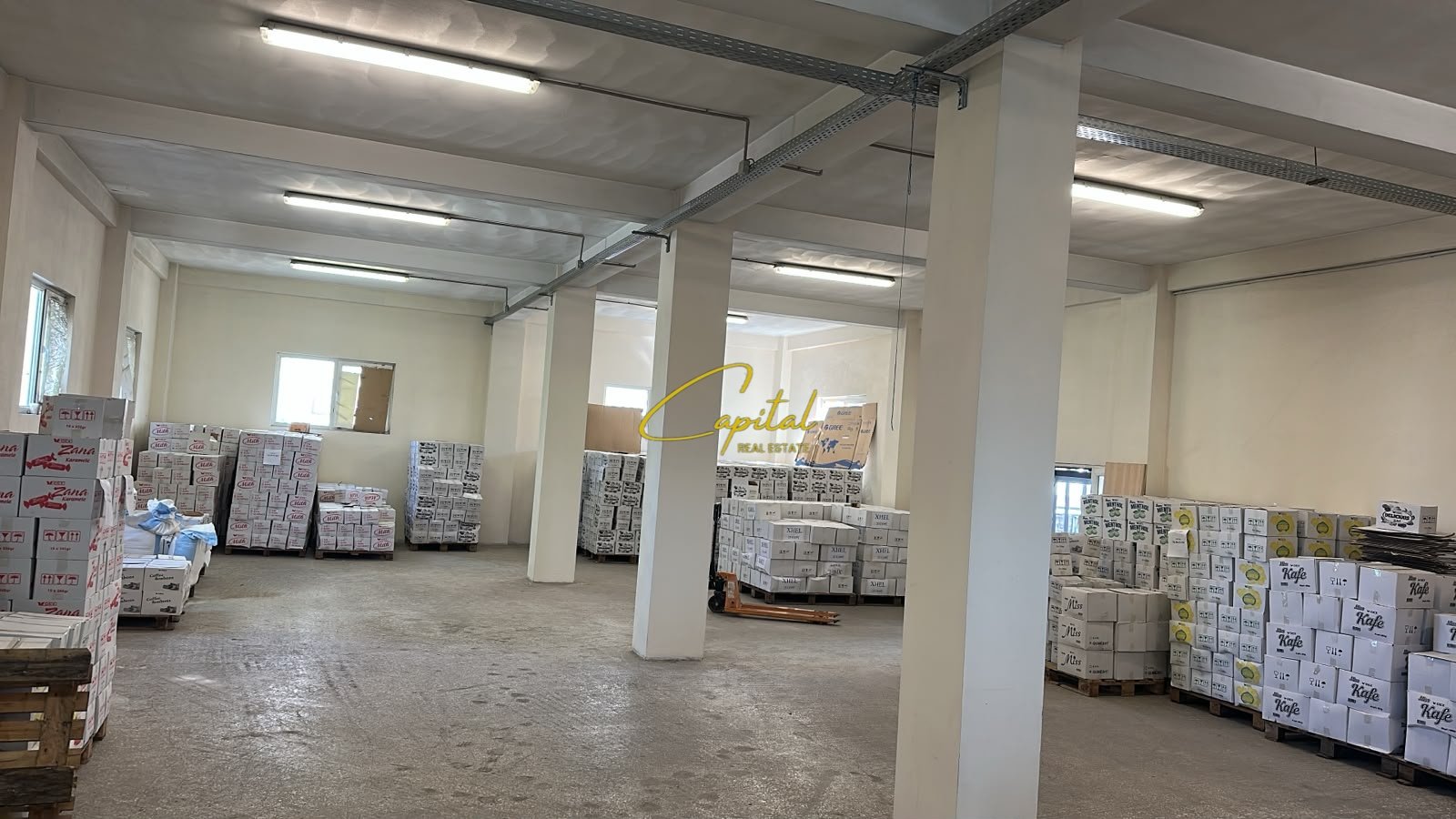 AMBIENT BIZNESI ME QIRA 736 M2 YZBERISHT 600.000 LEKE