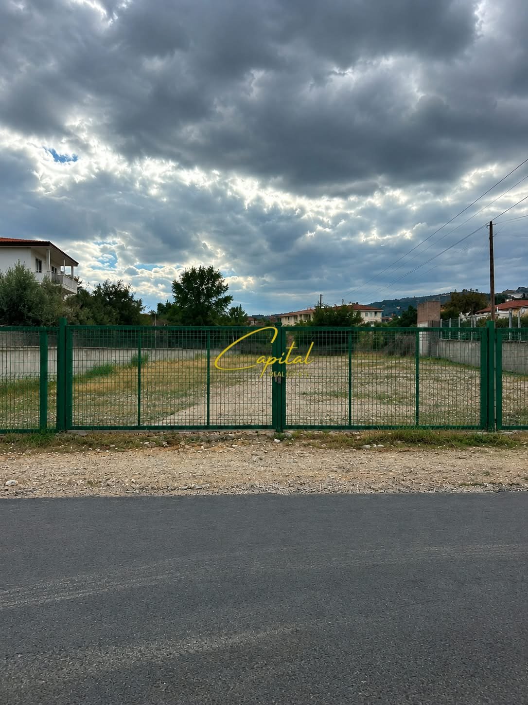 TOKE ME QIRA 4000 M2 YRSHEK 4000 EURO
