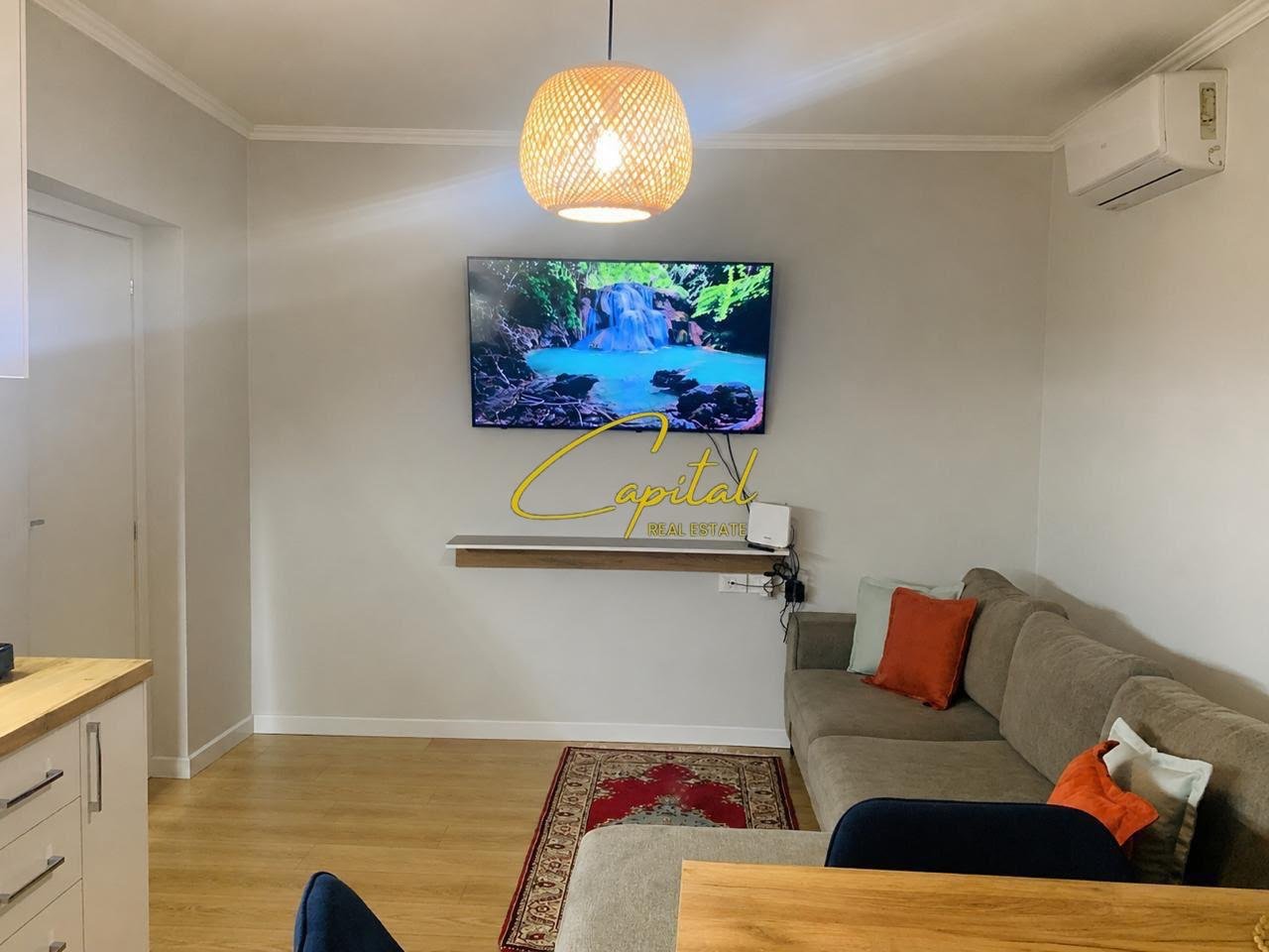 SHITET APARTAMENT 2+1 ISH STACIONI TRENIT 16.500.000 LEKE