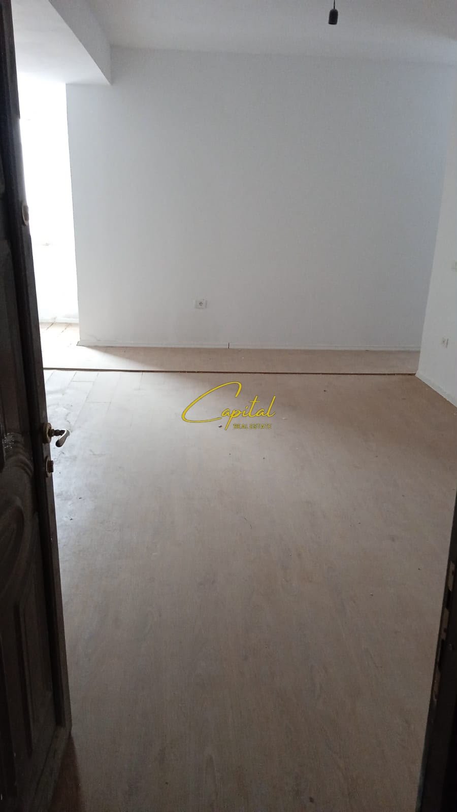 ZYRE ME QIRA 80 M2 FRESKU 40.000 LEKE
