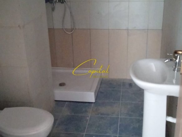 ZYRE ME QIRA 80 M2 FRESKU 40.000 LEKE