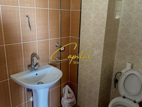 APARTAMENT ME QIRA 3+1 LIQENI I THATE 60.000 LEKE