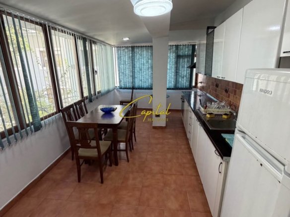 APARTAMENT ME QIRA 3+1 ZOGU I ZI 100.000 LEKE