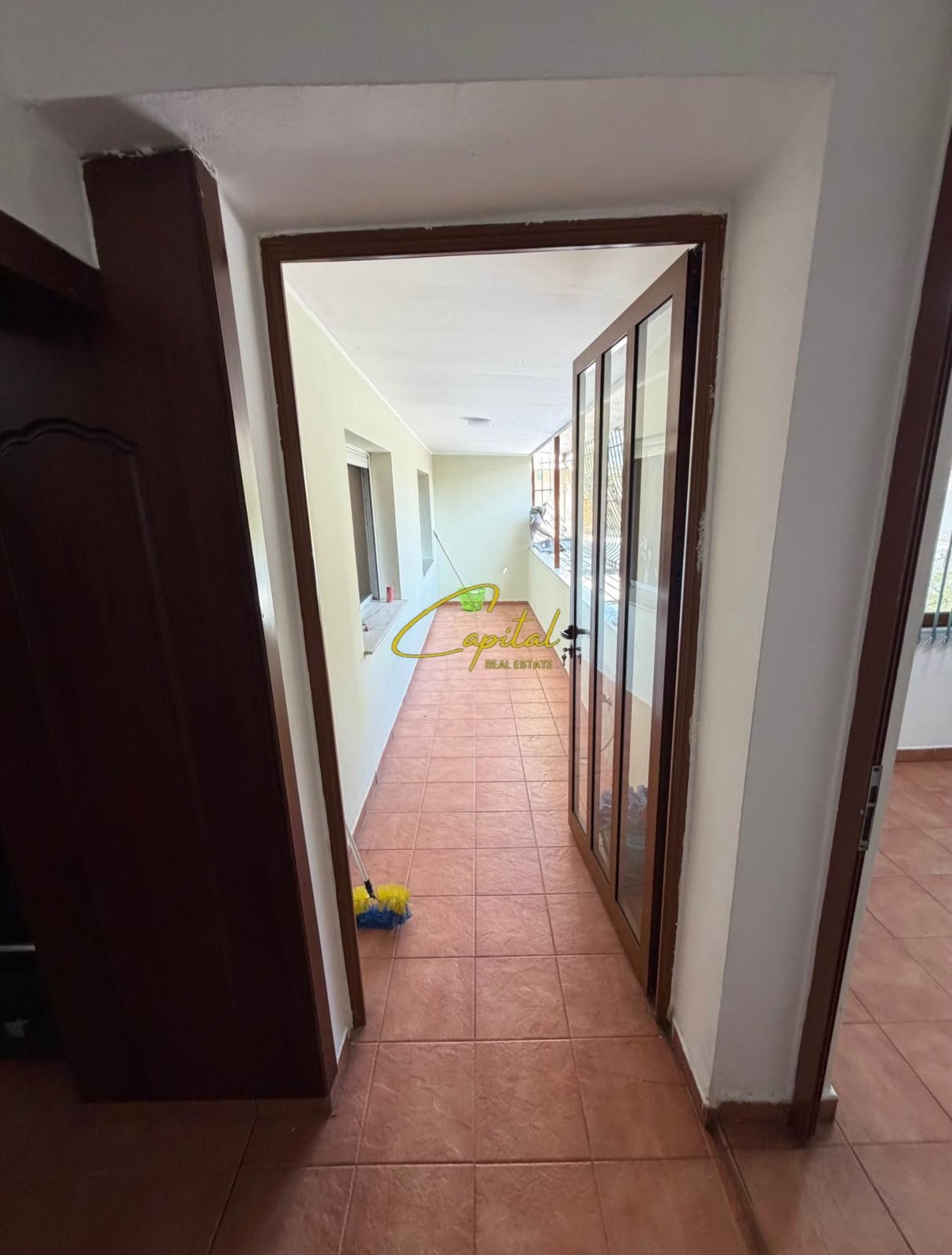APARTAMENT ME QIRA 3+1 ZOGU I ZI 100.000 LEKE