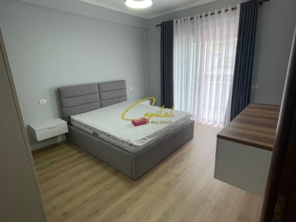 APARTAMENT ME QIRA 1+1 KAMEZ 40.000 LEKE