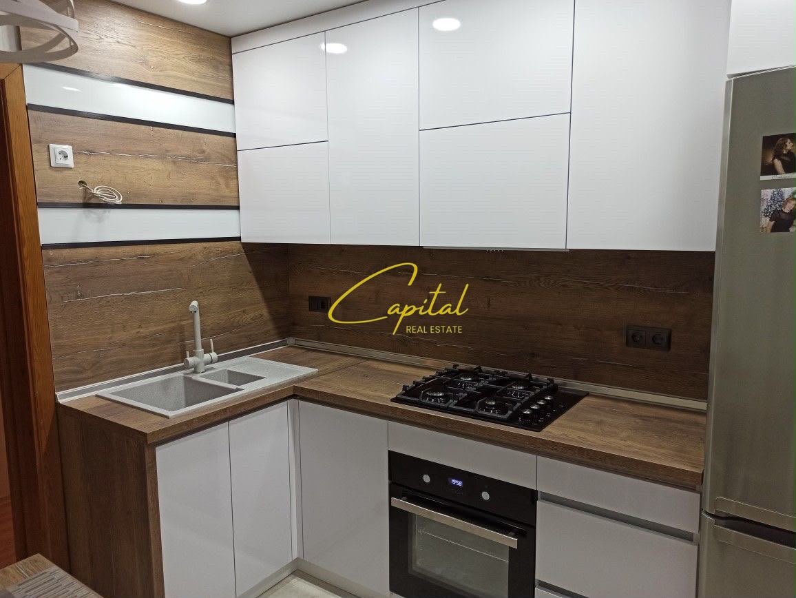APARTAMENT ME QIRA 2+1 FRESKU 50.000 LEKE