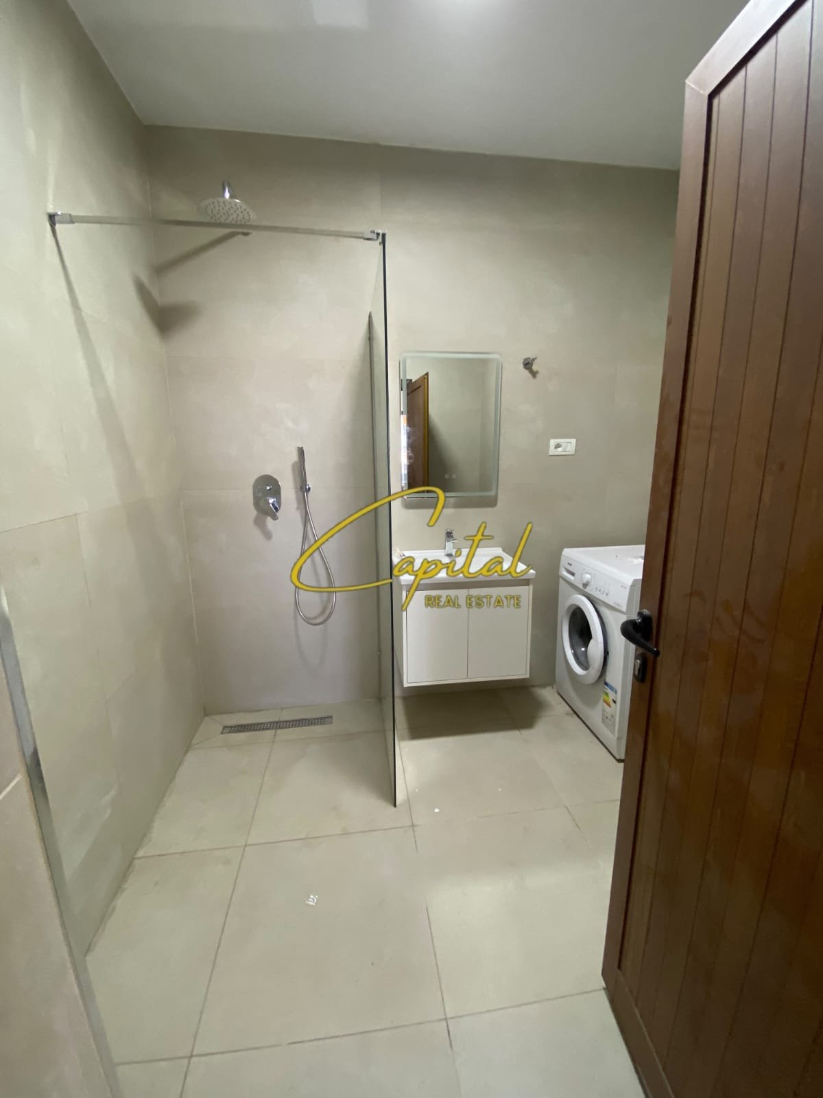 APARTAMENT ME QIRA 2+1 KRISTAL CENTER 90.000 LEKE