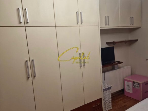 APARTAMENT ME QIRA 2+1 YZBERISHT 40.000 LEKE