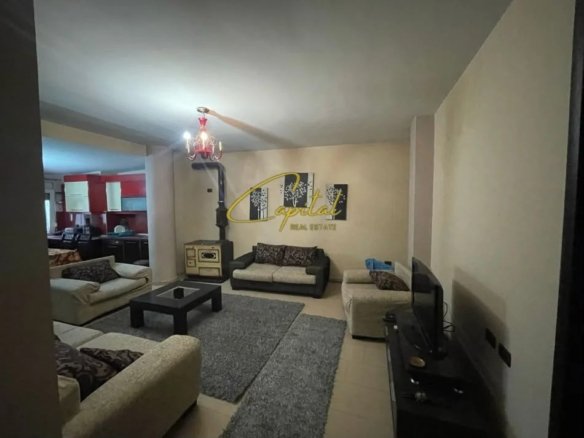 APARTAMENT ME QIRA 3+1 ISH TREGU ELEKTRIK 75.000 LEKE