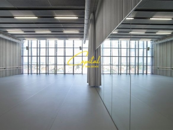 AMBIENT BIZNESI ME QIRA 560 M2 ZOGU I ZI 9000 EURO