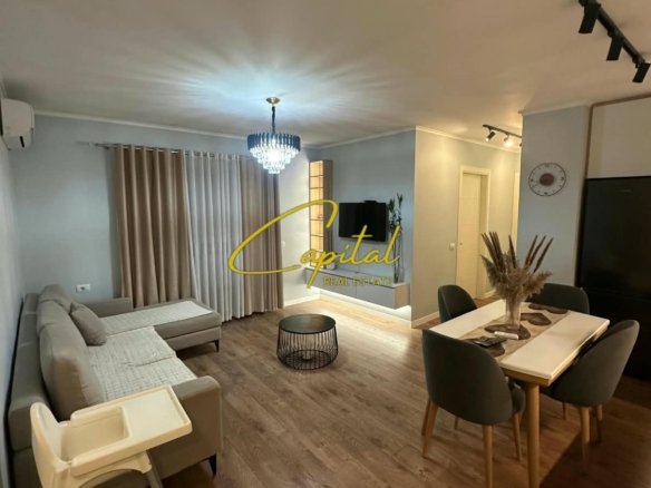 APARTAMENT ME QIRA 2+1 MISTO MAME 50.000 LEKE