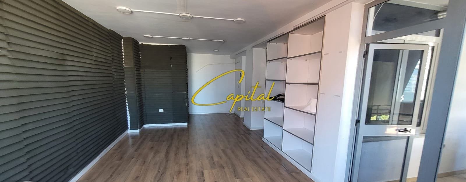 AMBIENT BIZNESI ME QIRA 108 M2 1.300 EURO QENDER