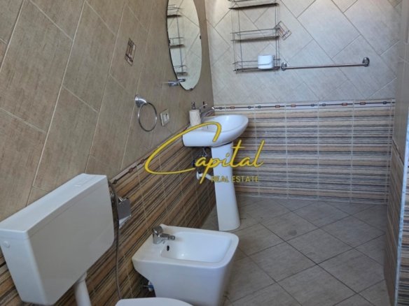 APARTAMENT ME QIRA 2+1 5 MAJ 50.000 LEKE