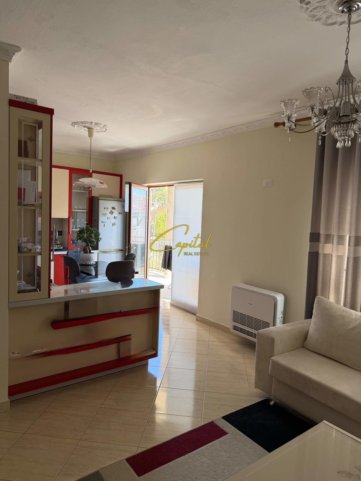 APARTAMENT ME QIRA 2+1 SAUK 55.000 LEKE